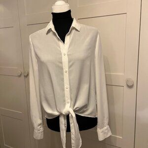 Beach Lunch Lounge button and tie front white blouse